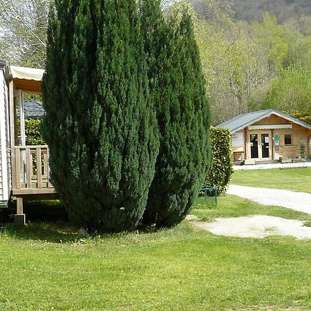 Camping Le Rey Louvie Juzon Екстер'єр фото
