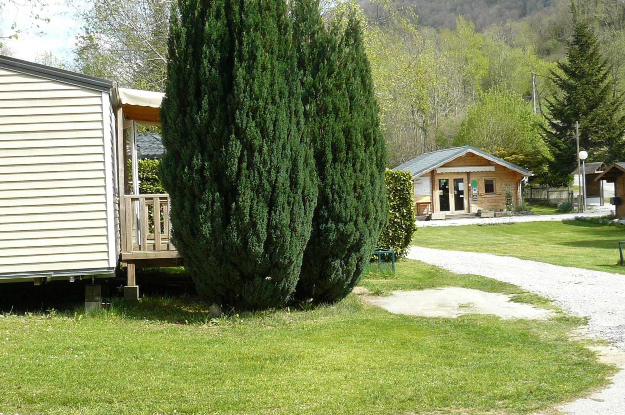 Camping Le Rey Louvie Juzon Екстер'єр фото