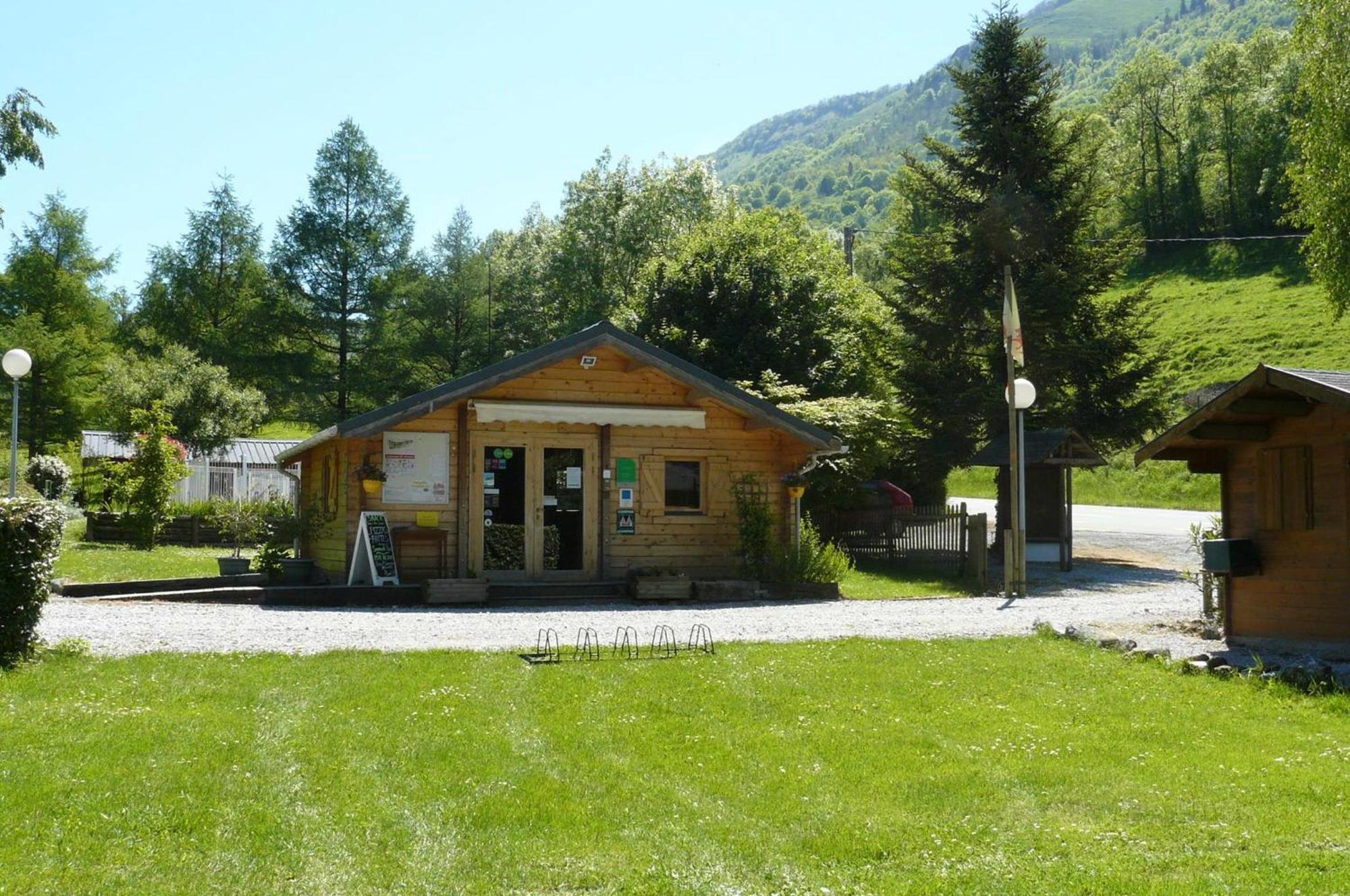 Camping Le Rey Louvie Juzon Екстер'єр фото