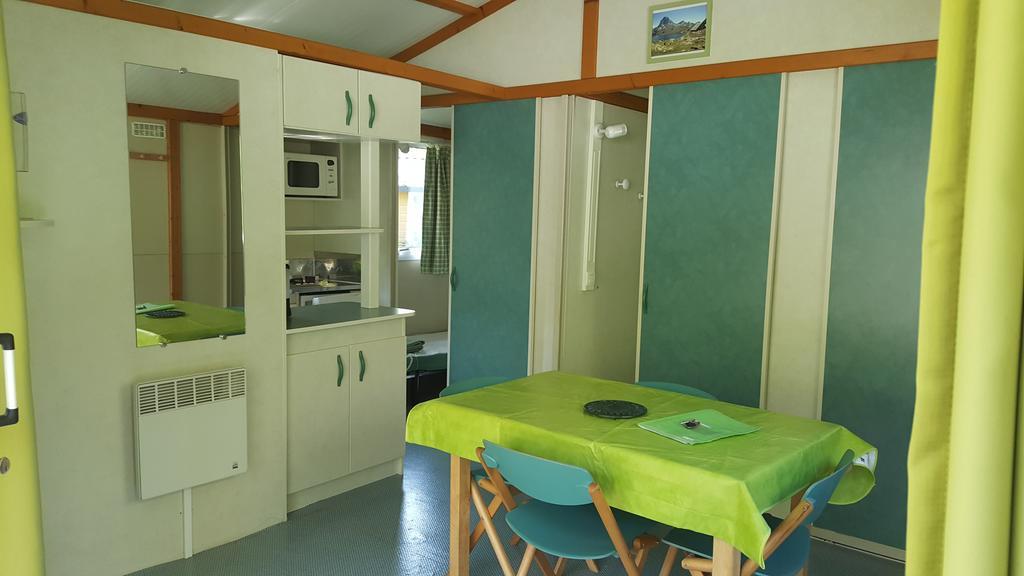Camping Le Rey Louvie Juzon Екстер'єр фото